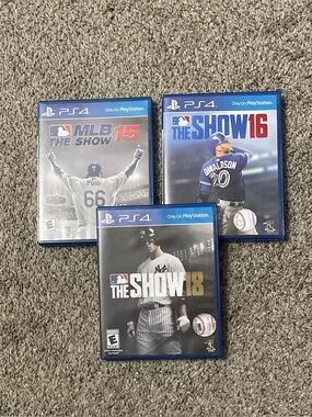 PS4 Game Bundle - MLB The Show 15-16-18